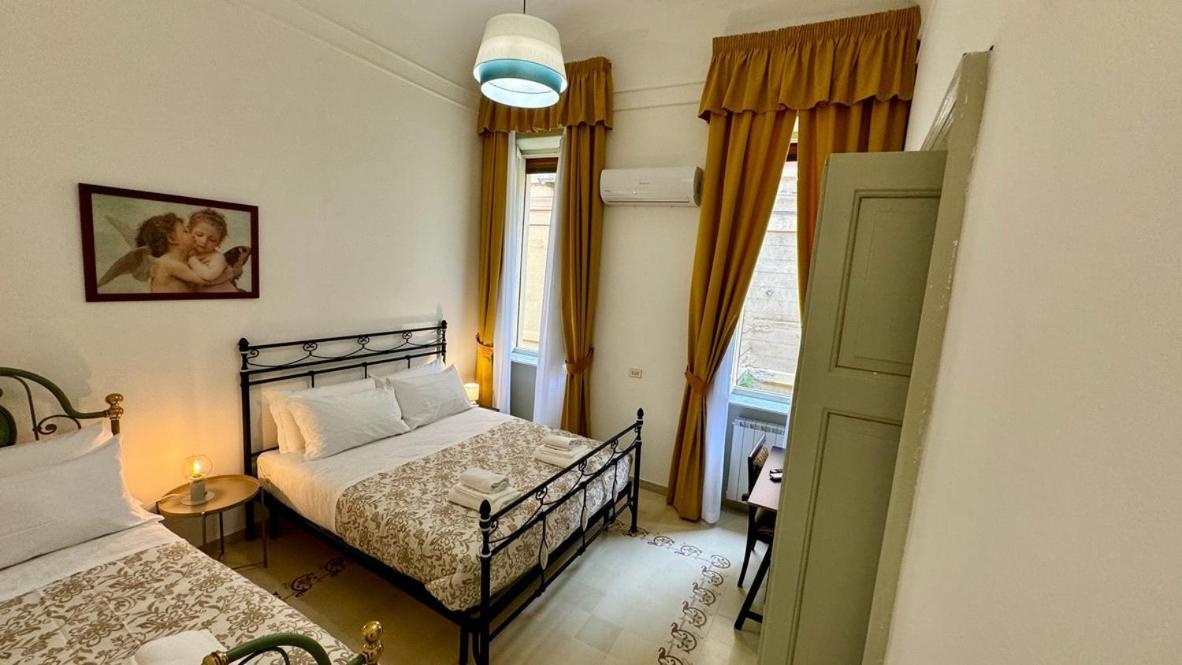 Civico 43 Hotel Messina Bagian luar foto