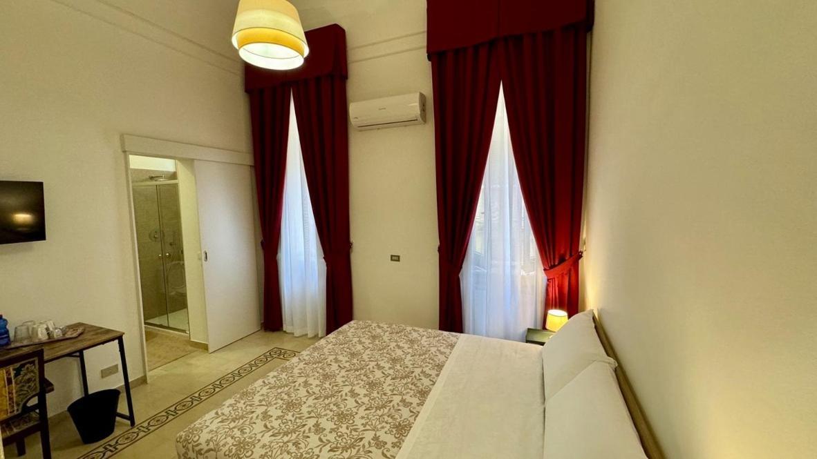 Civico 43 Hotel Messina Bagian luar foto