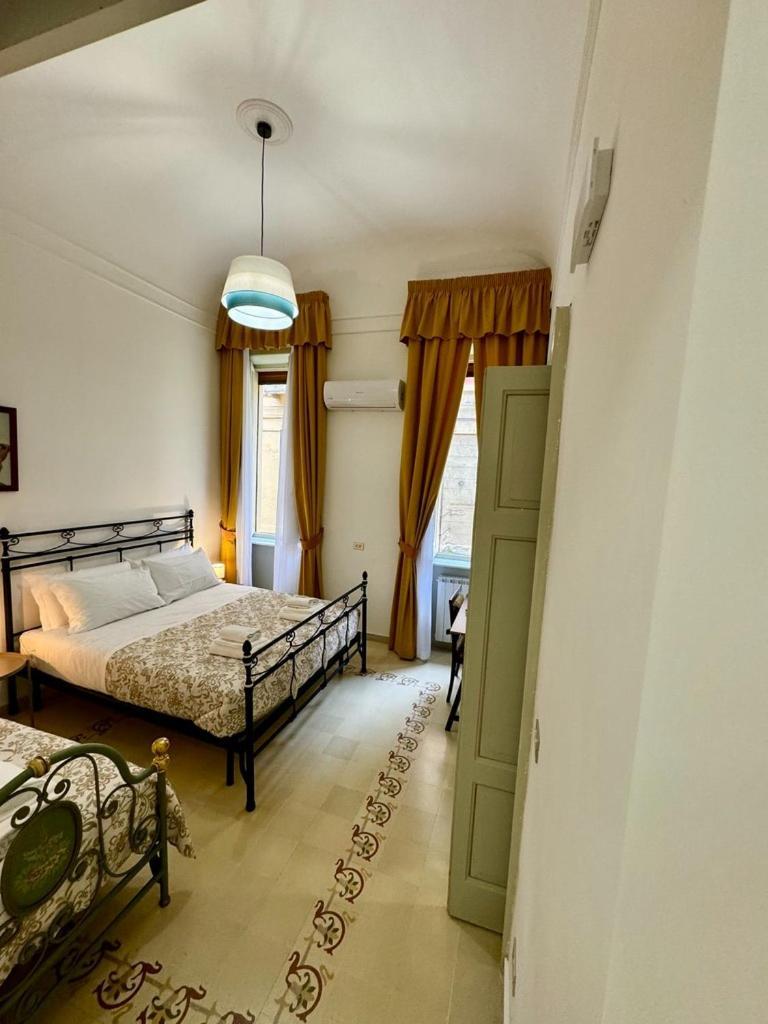 Civico 43 Hotel Messina Bagian luar foto