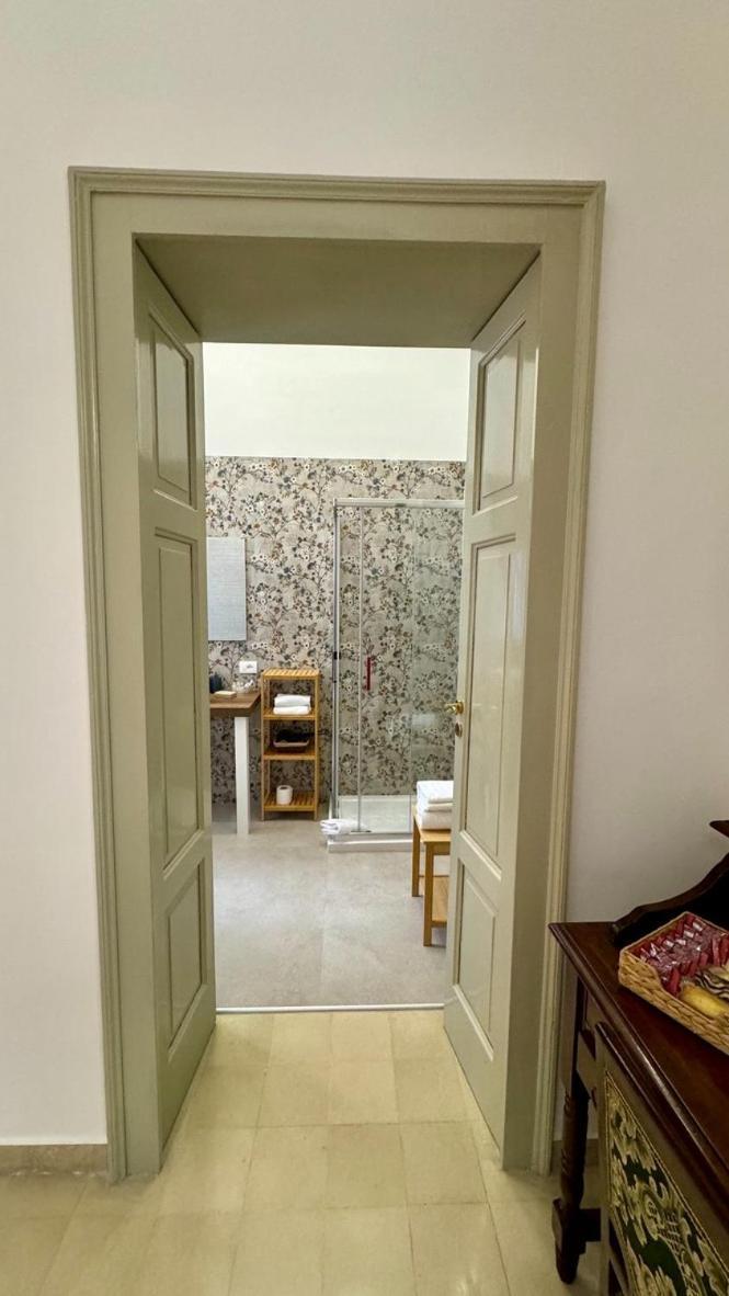 Civico 43 Hotel Messina Bagian luar foto