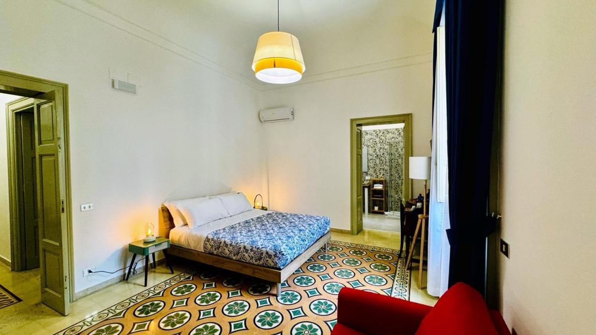 Civico 43 Hotel Messina Bagian luar foto